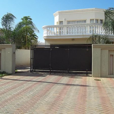 Carlcyn Homestay Gaborone Dış mekan fotoğraf
