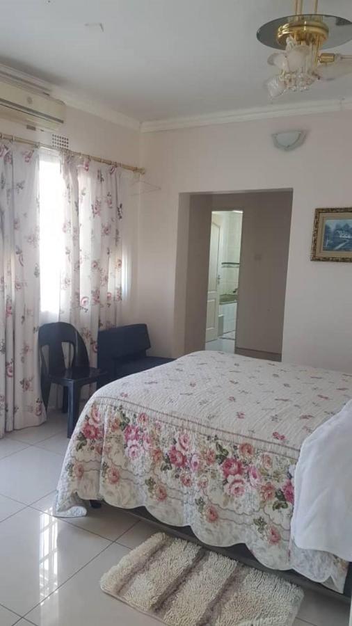 Carlcyn Homestay Gaborone Dış mekan fotoğraf