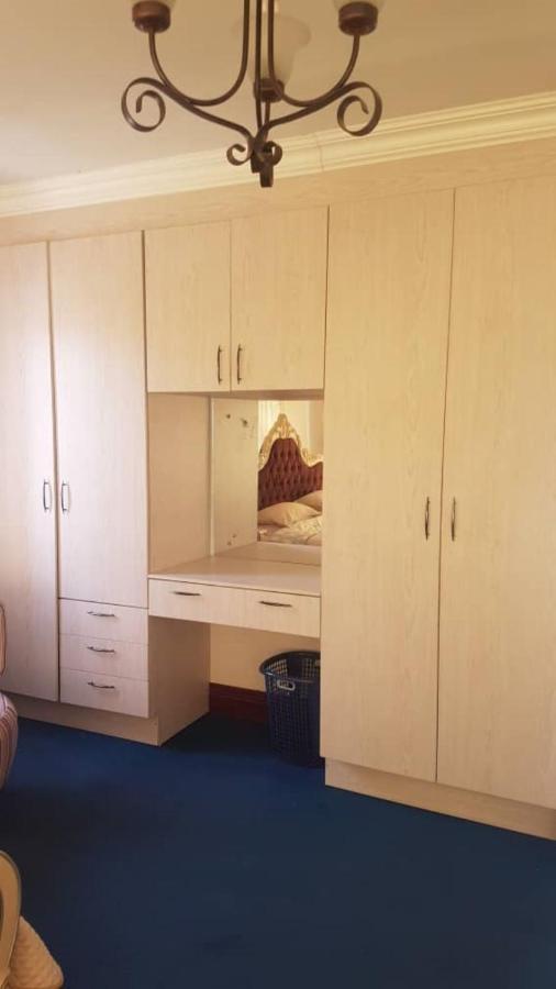 Carlcyn Homestay Gaborone Dış mekan fotoğraf
