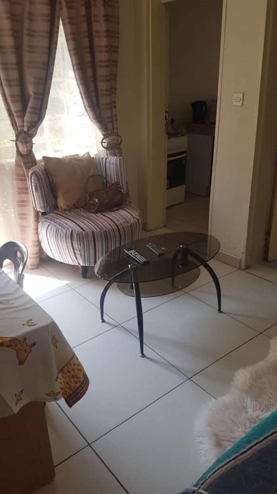 Carlcyn Homestay Gaborone Dış mekan fotoğraf